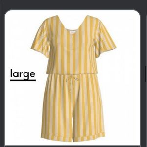 MEDIUM lularoe Xanthe